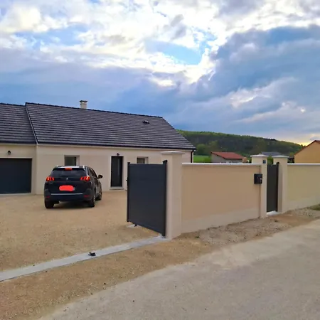 Maison Neuve Climatisee , Le Charme Tranquille * Neuville-sur-Seine