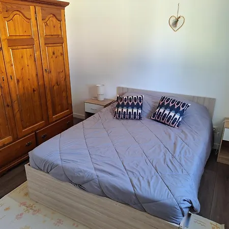 Notre Charme Tranquille, Climatisee 別荘 Neuville-sur-Seine