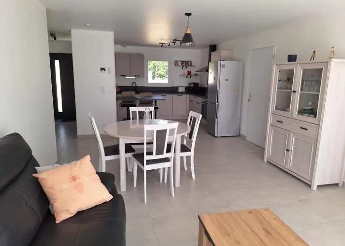 Maison Neuve Climatisee , Le Charme Tranquille